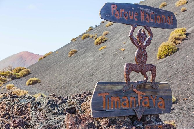 Lanzarote Volcano and Wine Region Tour from Fuerteventura - Key points to know before you book