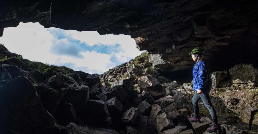 Leidarendi Cave: Lava Tunnel Caving from Reykjavik - What to wear for a cold, dirty cave