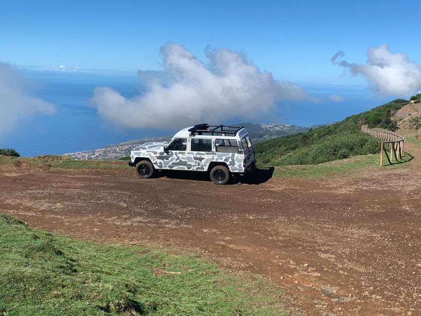 Madeira West Safari - The natural lava pools of Porto Moniz - The guide can make the difference