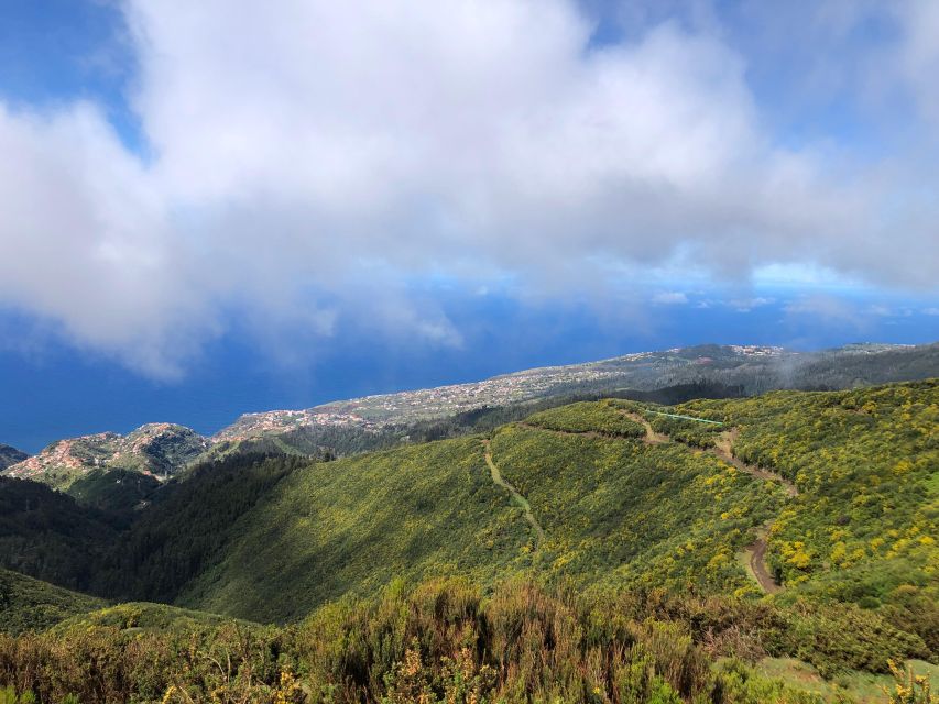 Madeira West Safari - The natural lava pools of Porto Moniz - Starting in Funchal and heading toward Ribeira Brava