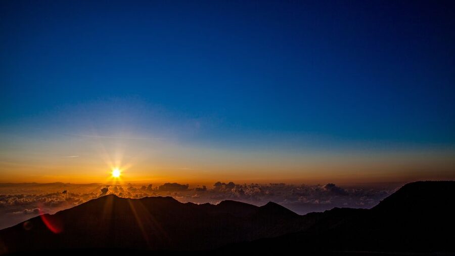 Maui: Haleakala National Park Sunrise Tour - The 2:00 to 3:30 AM pickup and mountain climb