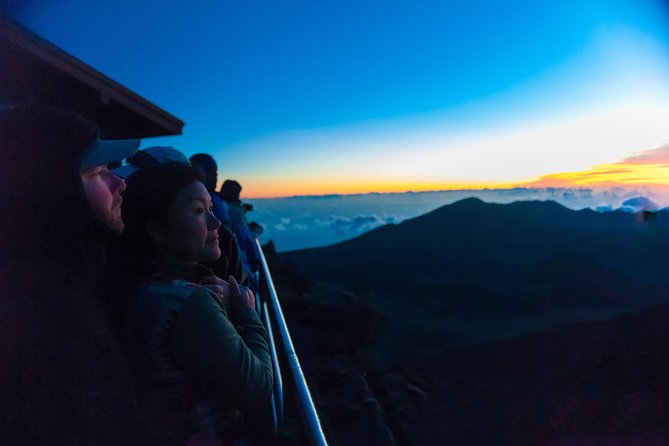 Maui: Haleakala Sunrise Spectacular with Local Breakfast - What makes the sunrise viewing special