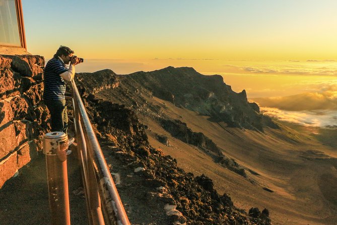 Maui: Majestic Haleakala Sunrise Tour with Pick-up - What the $263.99 price really covers