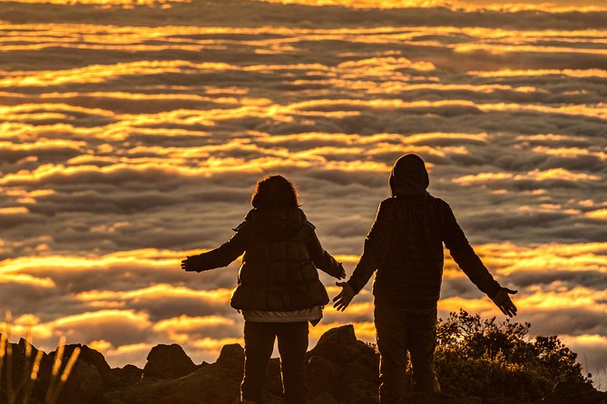 Maui: Majestic Haleakala Sunrise Tour with Pick-up - Guide quality and the shared-group experience