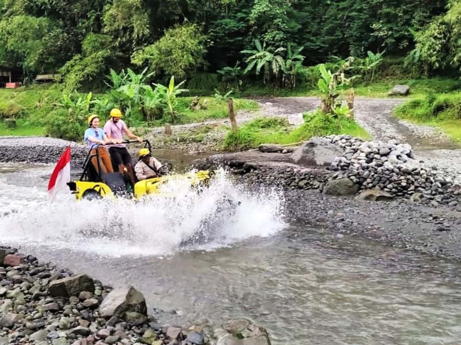 Merapi Volcano 4WD Jeep Tour From Yogyakarta - The small museum and the human cost of the eruption