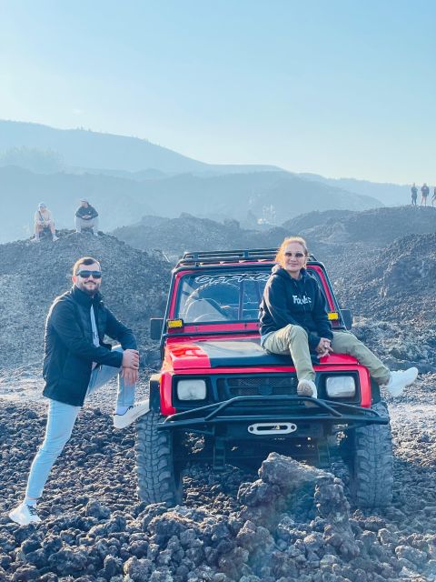 Mount Batur Jeep Sunrise & Black Lava - Watching the sunrise from Mount Batur