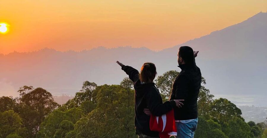 Mount Batur Jeep Sunrise & Black Lava - How the day suits families and non-hikers