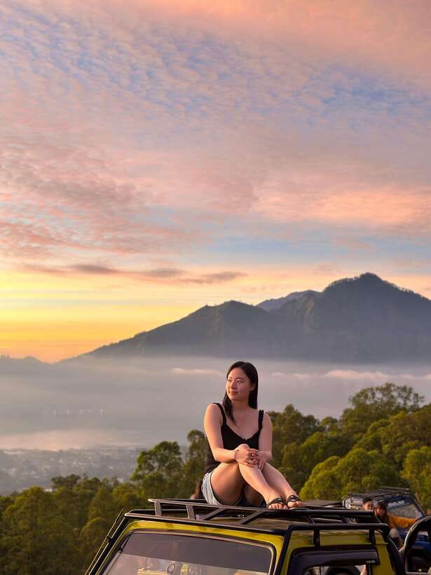 Mount batur jeep sunrise / sunset and hot spring - Crossing Mount Batur’s Black Lava