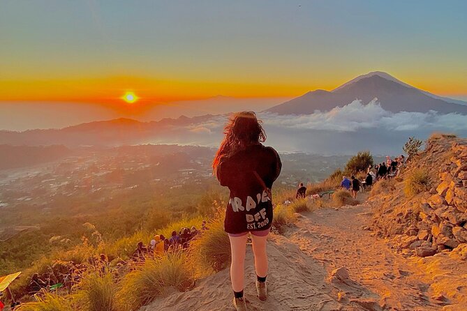 Mount Batur Sunrise Hike, Breakfast & Hot Spring - The Dark Climb to the Summit