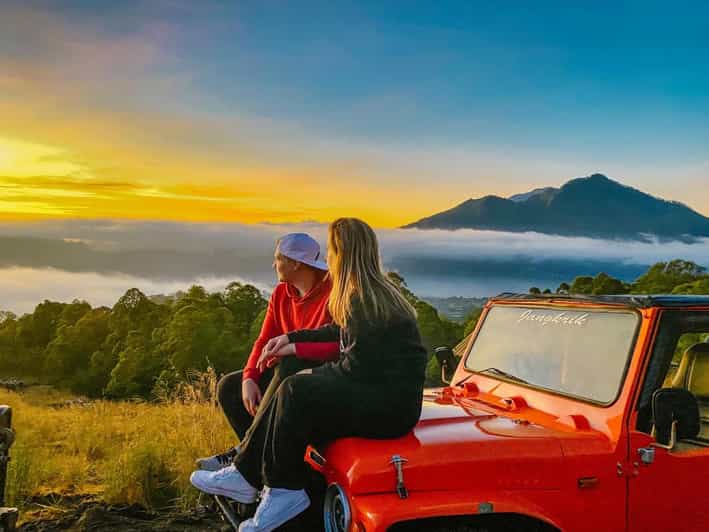 Mount Batur Sunrise Jeep & Black Lava Adventure - A simple breakfast above Mount Batur