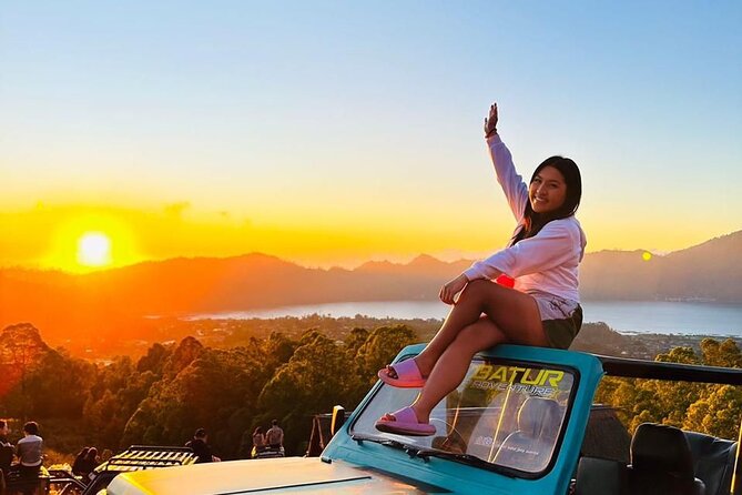 Mount Batur Sunrise Jeep Tour and Hot Spring - Breakfast, Hot Drinks, and the Wait for Sunrise
