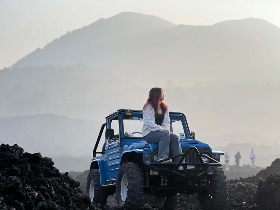 Mount batur: sunrise tour by 4wd & black lava - The black lava fields after the sunrise
