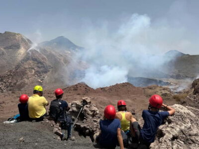 Mount Etna: Central Crater (3340mt.) with cable car and jeep