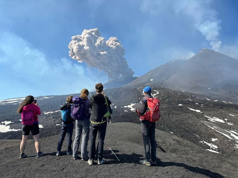 Mount Etna: Central Crater (3340mt.) with cable car and jeep - The Central Crater at roughly 3,300 meters