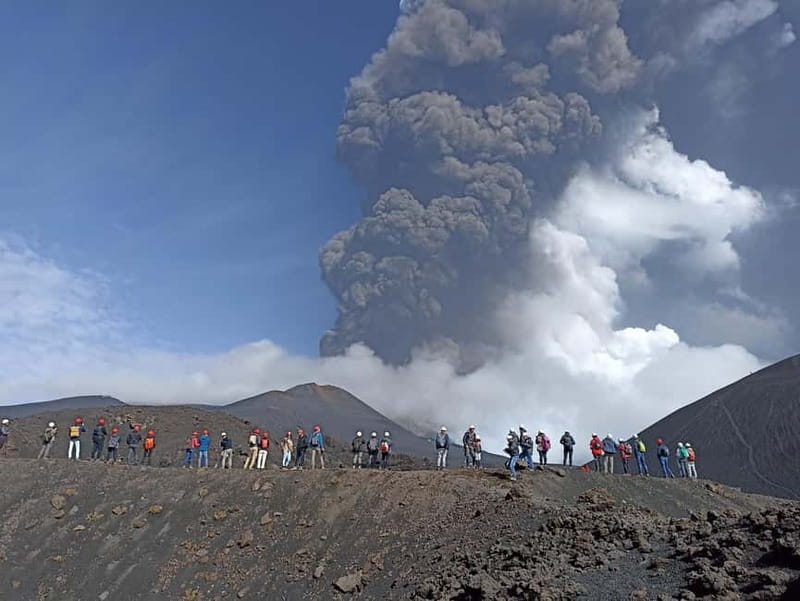 Mount Etna: Central Crater (3340mt.) with cable car and jeep - What the price really includes