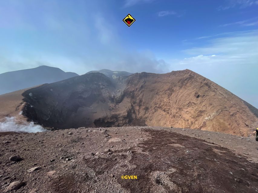Mount Etna: Central Crater Guided Hike for Advanced Hikers - Equipment, clothing, and food
