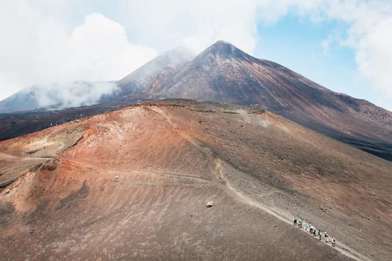 Mount Etna: Guided Trek 3,000 Meters to the Summit - What the volcanologist guide adds