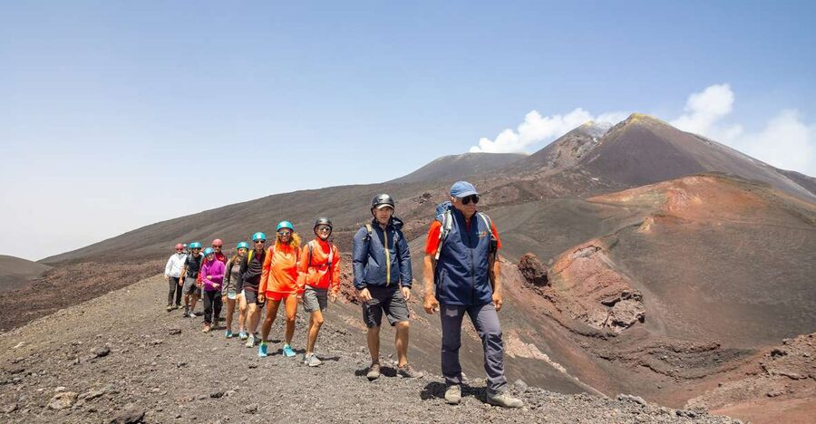Mount Etna: Summit Guided Hiking Tour up to 3,400 m - Starting at Rifugio Sapienza on Etna South
