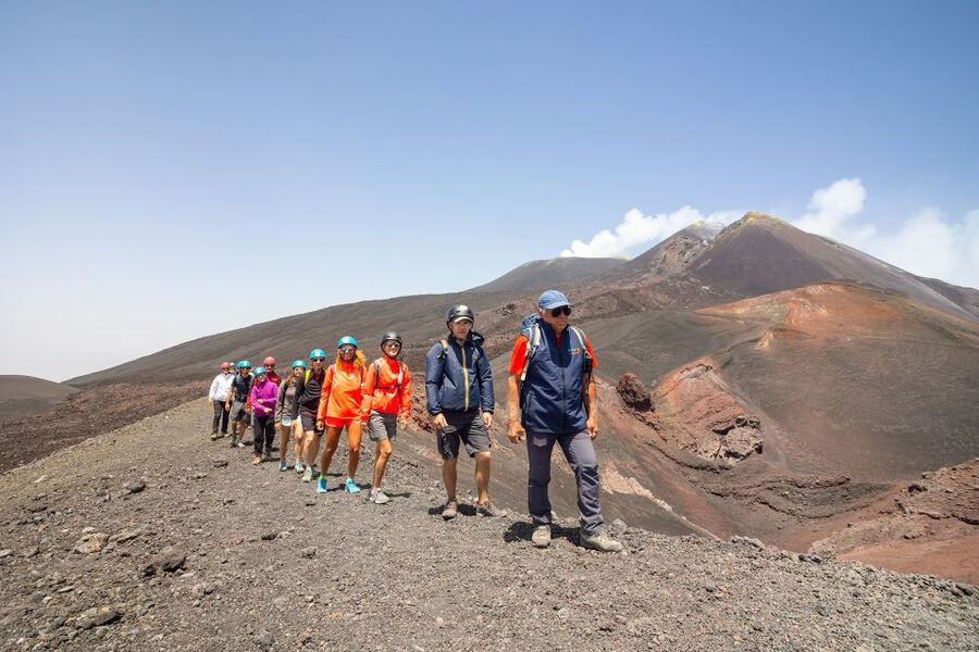 Mount Etna: Summit Guided Hiking Tour up to 3,400 m - Valle del Bove and the loose-gravel descent