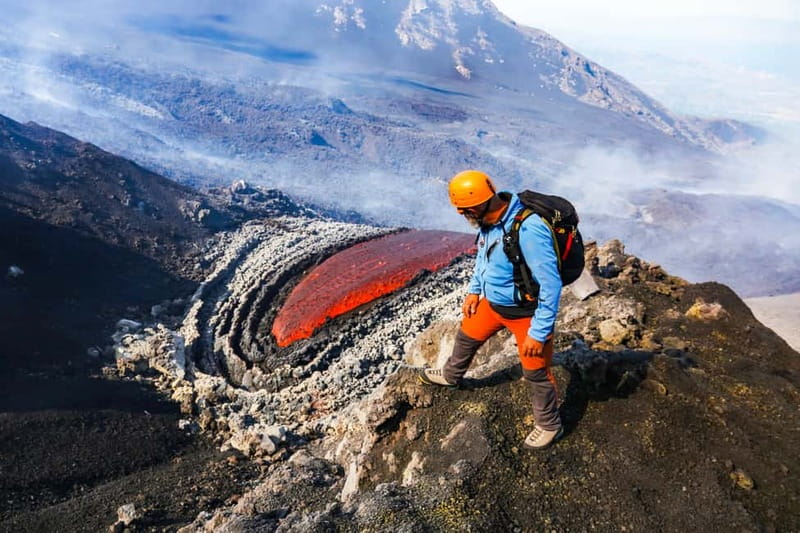 Mount Etna: Trek to 3000m with cable car and 4x4 - The first climb above 2,800 meters