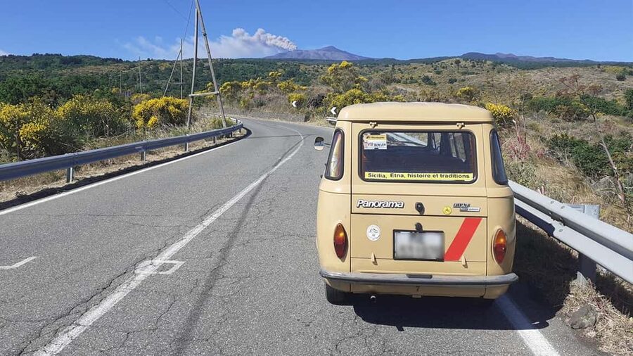 Mount Etna: trek with vintage car, tasting sicilian produtcs - Sicilian food and Etna red wine