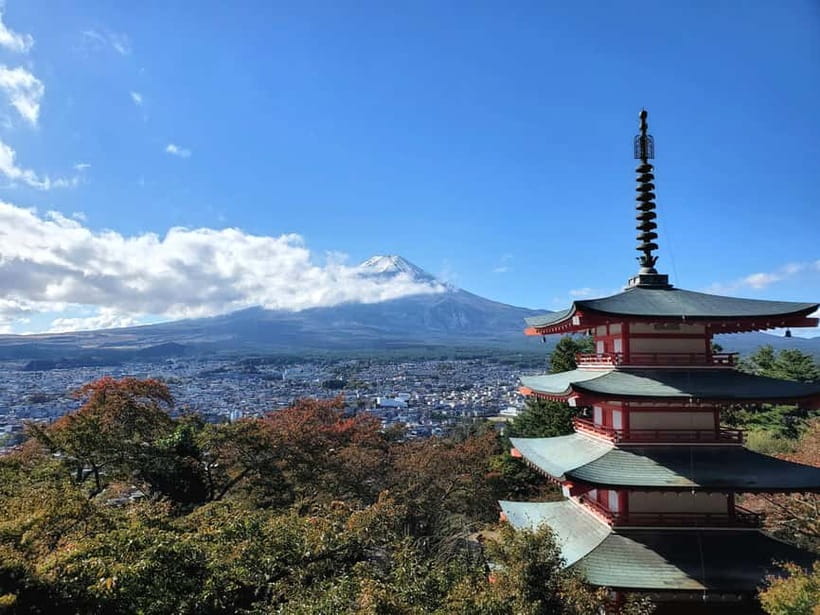 Mount Fuji & Hakone Full-Day Private Tour (Customizable) - Oshino Hakkai mixes clear ponds with local snacks
