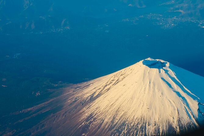 Mount Fuji (Mt. fuji) private tour by car with pickup from Tokyo - Kitaguchi Hongu Fuji Sengen Shrine adds calm and tradition