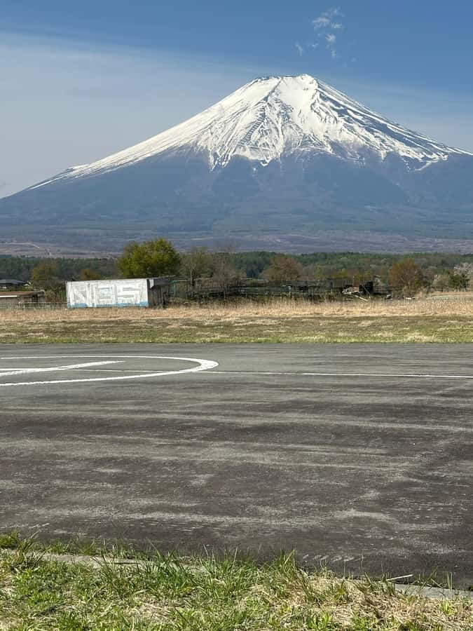 Mount Fuji One Day Private Tour With English Speaking Driver - Honcho Fuji Street, where ordinary Japan frames the mountain