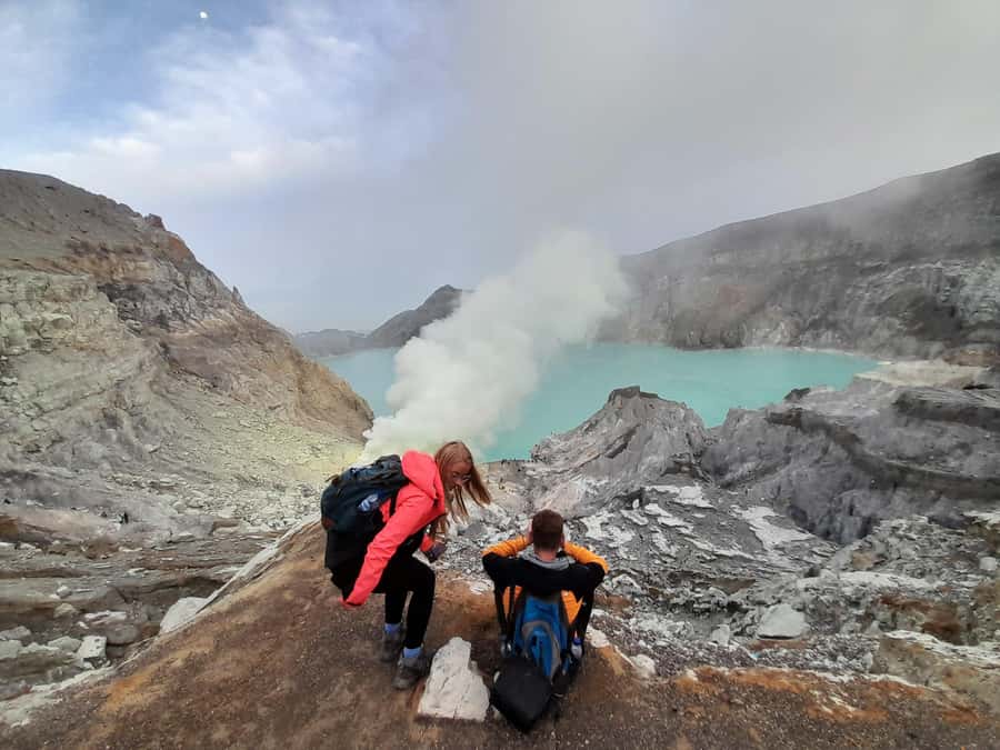 Mount Ijen Blue Fire Tour Start From Banyuwangi or Ubud Bali - Why Mount Ijen is worth a midnight start
