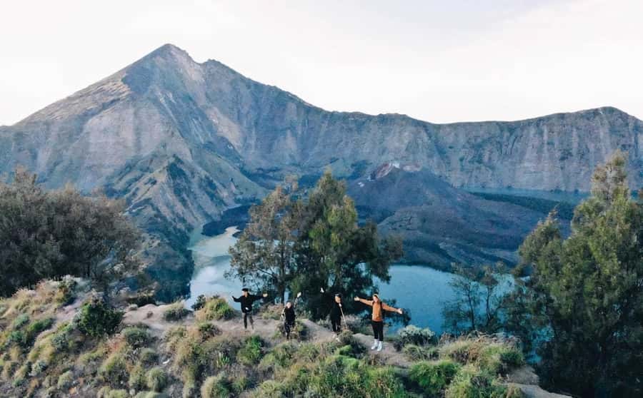 mount rinjani One day trek - The climb from Senaru: steep, rough, and rewarding