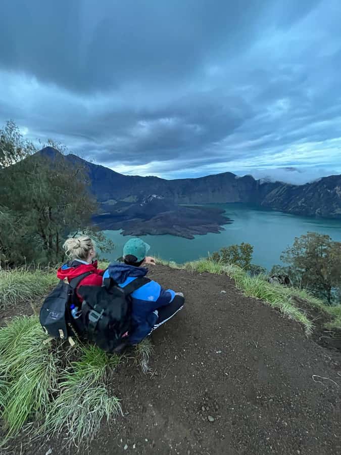 Mount Rinjani Trekking 3Days/2nights Summit Lake Hotspring - A three-day crossing of Mount Rinjani