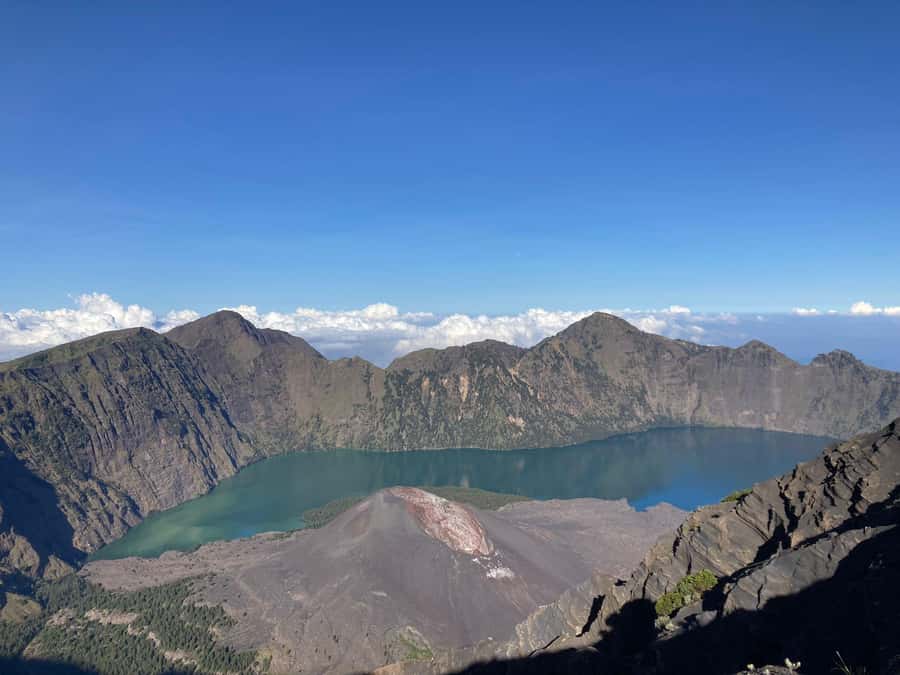 Mount Rinjani Trekking 3Days/2nights Summit Lake Hotspring - Day 3: Senaru crater rim through rainforest