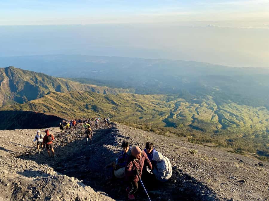Mount Rinjani Trekking 3Days/2nights Summit Lake Hotspring - What the porters and guide add