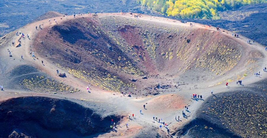 Mt. Etna Private Tour with Food and Wine Tasting - Zafferana Etnea and the taste of local honey
