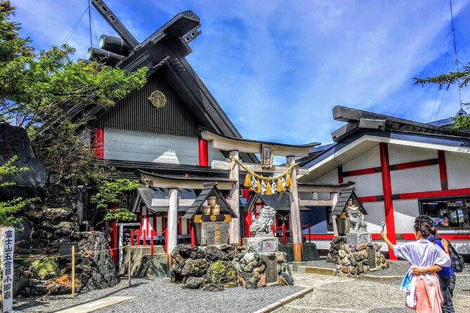 Mt Fuji and Hakone 1-Day Bus Tour Return by Bullet Train - Buffet lunch at the foot of Mt. Fuji