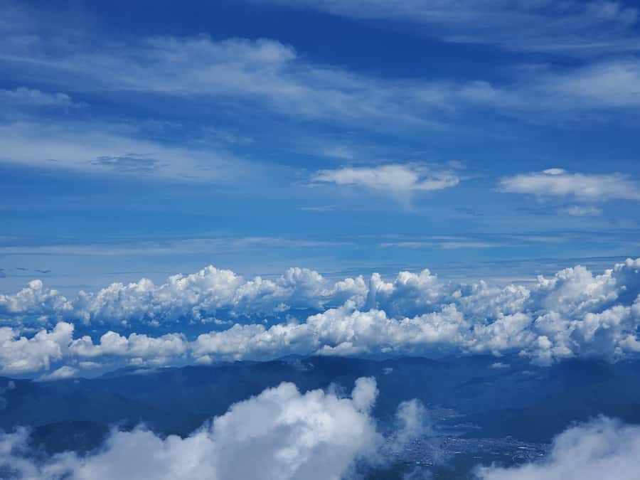 Mt.Fuji climbing 1 Day Tour up to the summit - The value of having two guides