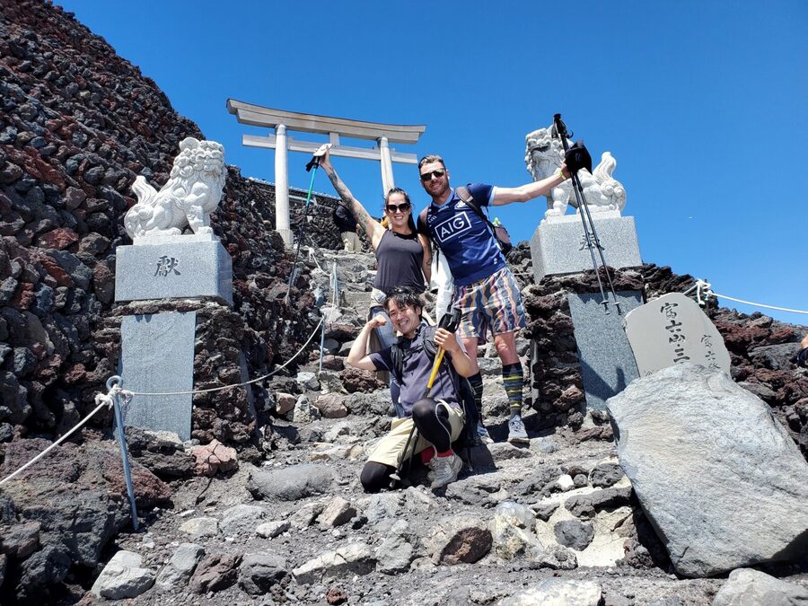 Mt.Fuji climbing 1 Day Tour up to the summit - What the guide adds beyond navigation