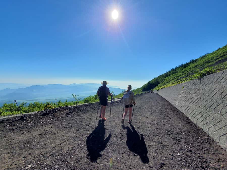 Mt.Fuji climbing 1 Day Tour up to the summit - The price for a private group of up to nine