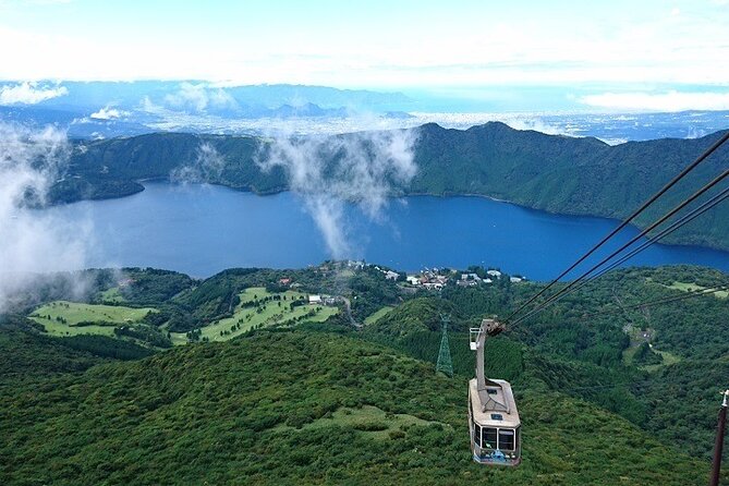 Mt Fuji & Hakone Cruise, Drum Show Bus 1 Day from Tokyo Sta. Area - The guide can shape the whole day