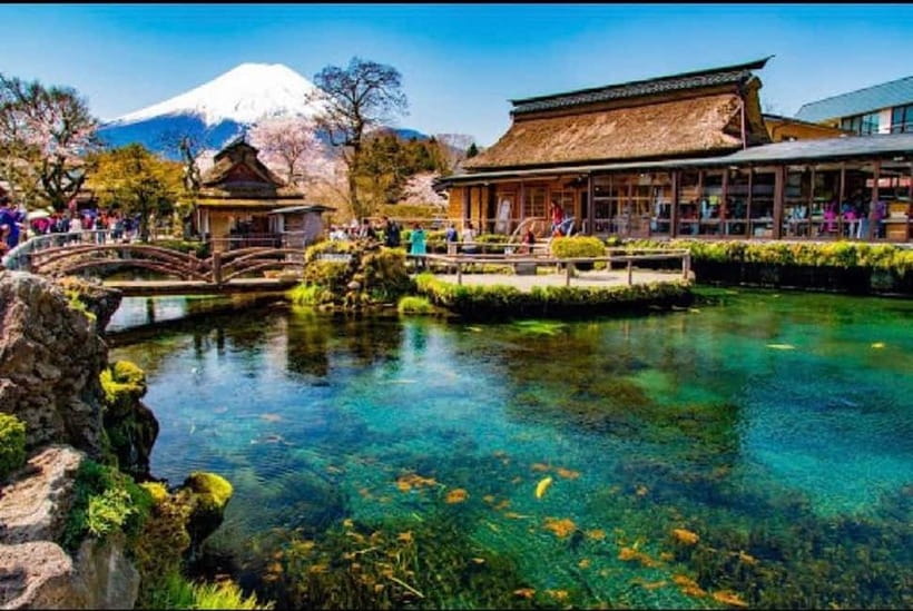 Mt Fuji Top 5 Spots Day Tour: Arakurayama Park,Oshino Hakkai - Lawson Kawaguchiko and the very modern Fuji photo