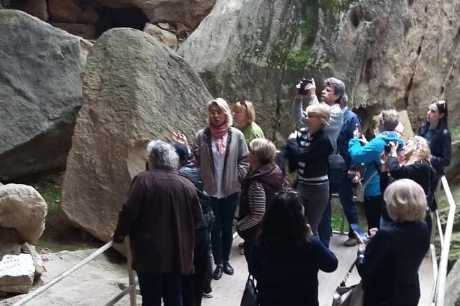 Mud Volcanoes & Gobustan Private Tour - The first stop: Gobustan’s museum puts the carvings in context
