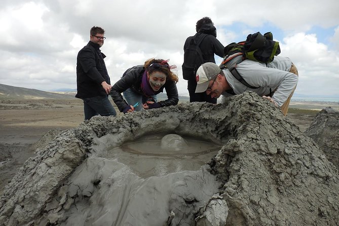 Mud Volcanoes & Gobustan tour (Group & Private) - Leaving Baku through the city’s landmark views