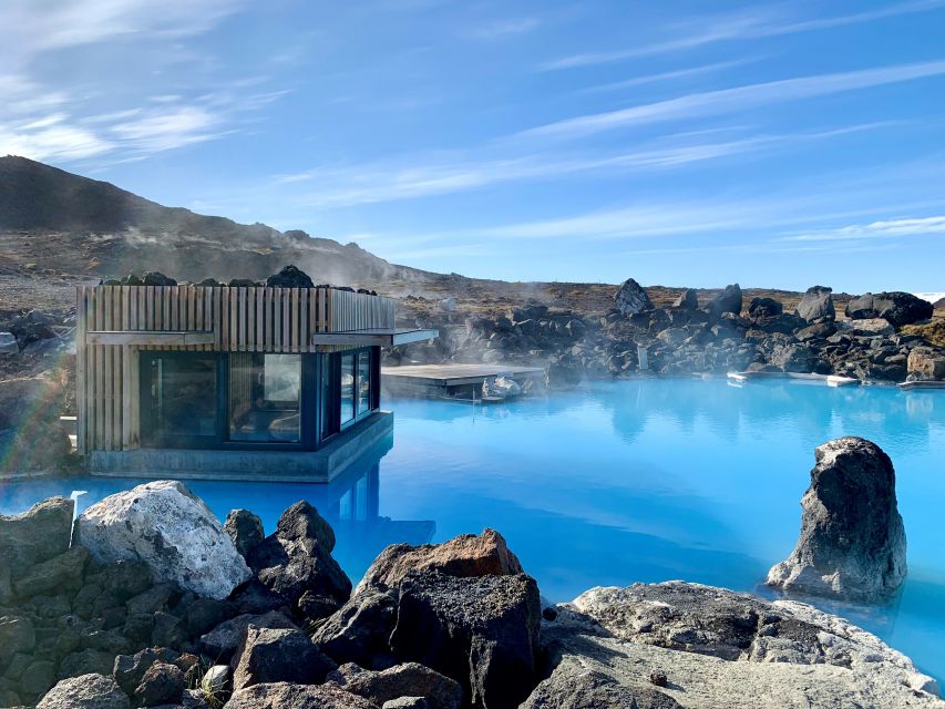 Mývatn: Myvatn Nature Baths Admission Ticket - What the Myvatn Nature Baths experience is like