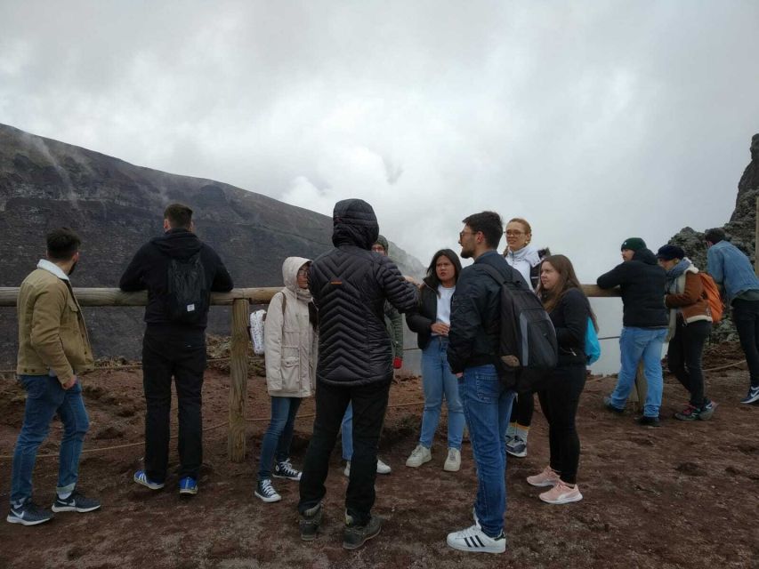 Naples: Naples, Pompeii, and Vesuvius Full-Day Tour - A full day that connects three very different places
