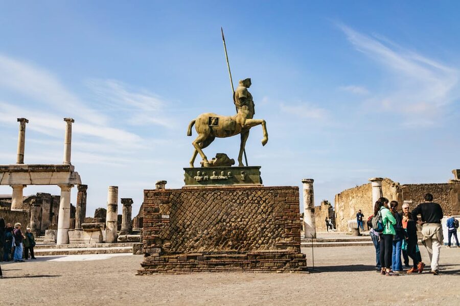Naples: Pompeii and Mt. Vesuvius with Lunch and Wine Tasting - The guide can shape the whole day