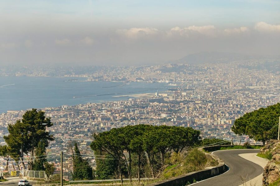 Naples: Pompeii and Mt. Vesuvius with Lunch and Wine Tasting - Should you book it?