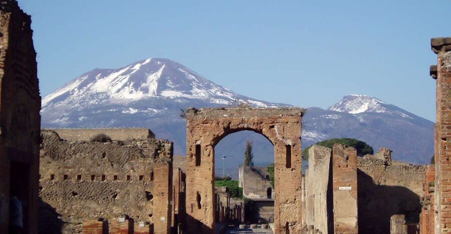 Naples: Pompeii, Herculaneum and Mt. Vesuvius Private Tour - Who should book this Pompeii and Vesuvius tour?