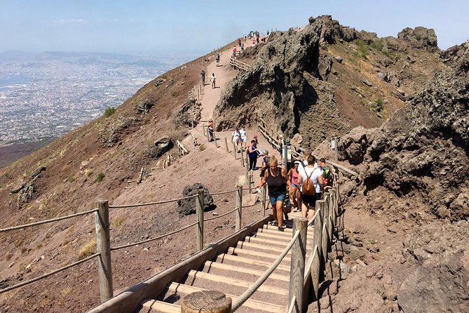 Naples: Pompeii & Mt Vesuvius All-Inclusive Small Group w/ Lunch - Who should book this tour?