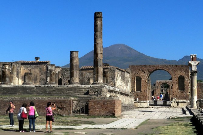 Naples: Pompeii & Mt Vesuvius All-Inclusive Small Group w/ Lunch - Pompeii, where ordinary Roman life is still visible