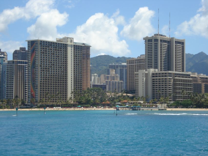 Oahu Boat Cruise to Diamond Head - Dolphins, Sea Turtles, and Open-Ocean Watching